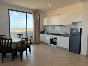 Apartment, 3 Schlafzimmer, Balkon, Gartenblick | Innenbereich