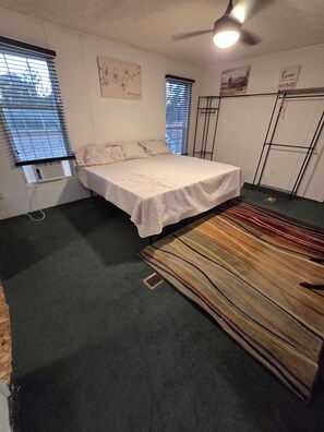 3 bedrooms, iron/ironing board, WiFi, bed sheets - Peaceful Country Retreat Near The Masters (Windsor)