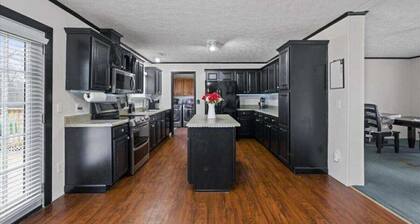 Peaceful Country Retreat Near The Masters