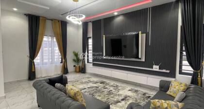 Luxury 4 Bed fully Detached Villa in Lekki with WiFi & Constant power supply