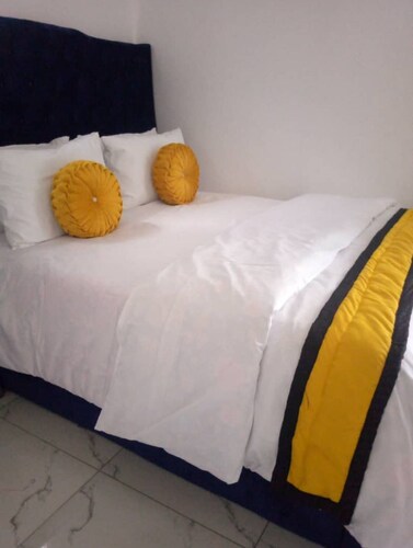 Luxury 4 Bed fully Detached Villa in Lekki with WiFi  & Constant power supply
