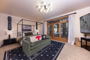 書桌、熨斗/熨衫板、可攜式嬰兒床、免費 Wi-Fi