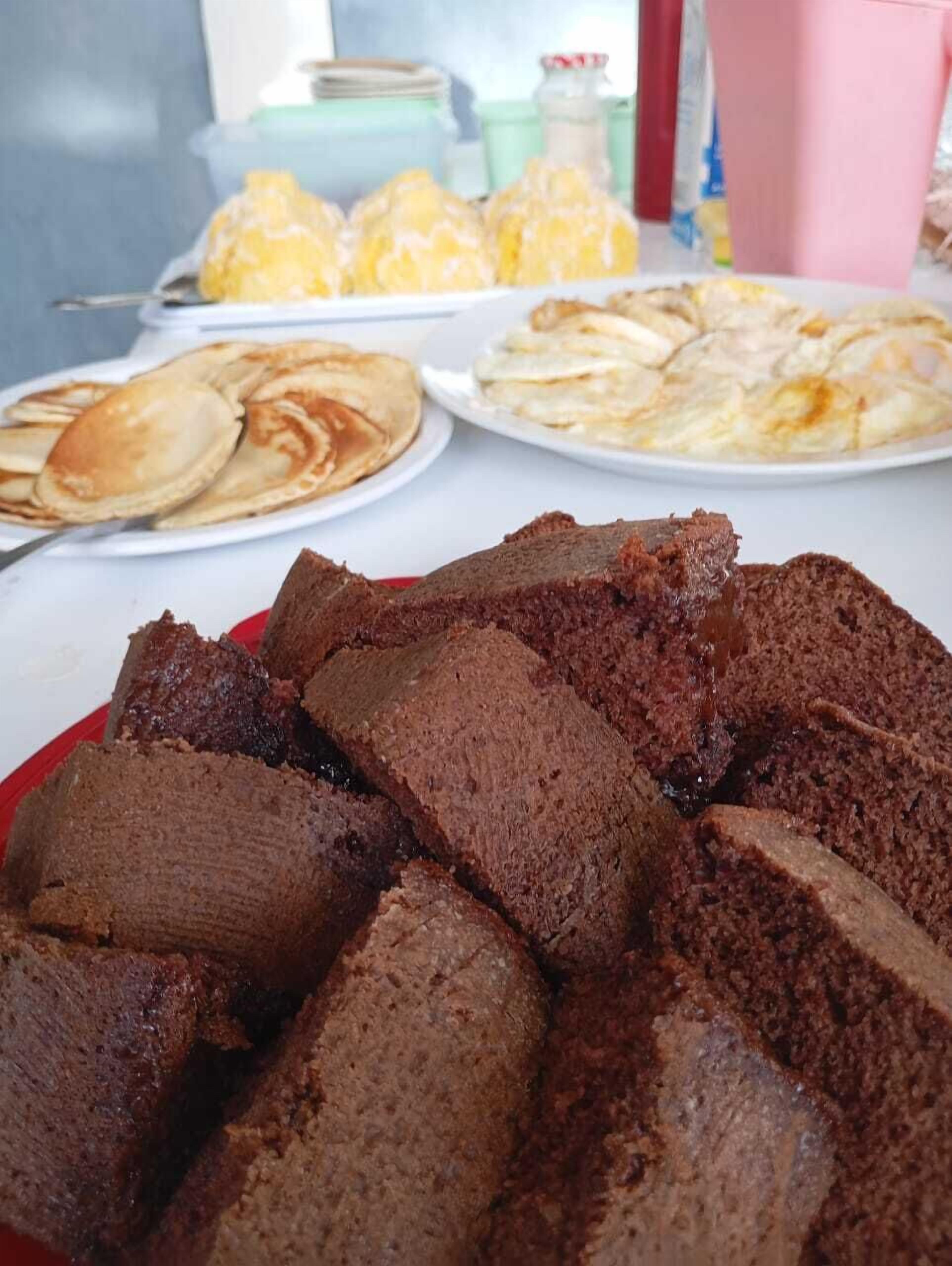 Café da manhã com buffet grátis todos os dias