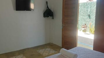 Laptop workspace, free WiFi