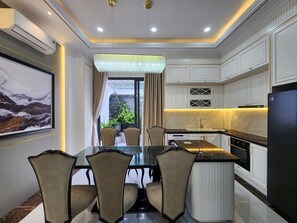 Standardværelse - byudsigt | Privat køkken