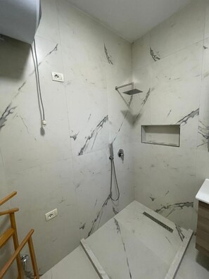 Deluxe Room, Balcony, Garden View | Free WiFi