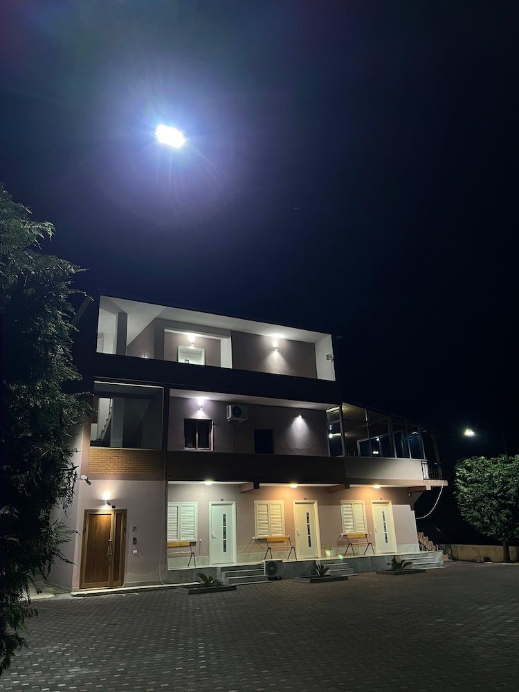 Alessio Rooms Kruja photo 3