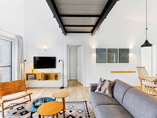 Seeufer Lodge by Interhome