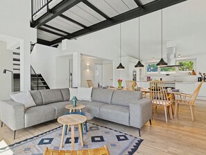 TV - Seeufer Lodge by Interhome (Lembruch)