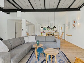TV - Seeufer Lodge by Interhome (Lembruch)