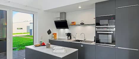 Fridge, microwave, oven, dishwasher