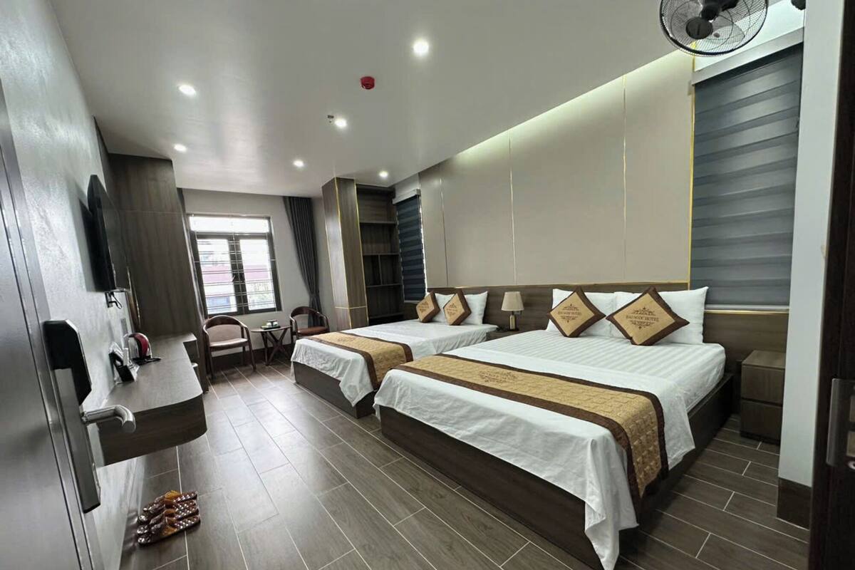 Kamar Keluarga | Meja kerja, tirai kedap cahaya, kedap suara, dan Wi-Fi gratis