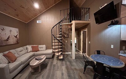 The Owl's Echo Cabin