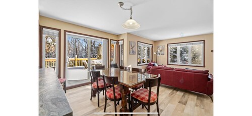 4-bedroom Chalet in Awesome Mont-Tremblant with AC