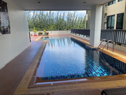 Free wifi  / Full kitchen :⁠-⁠D Center of city town.