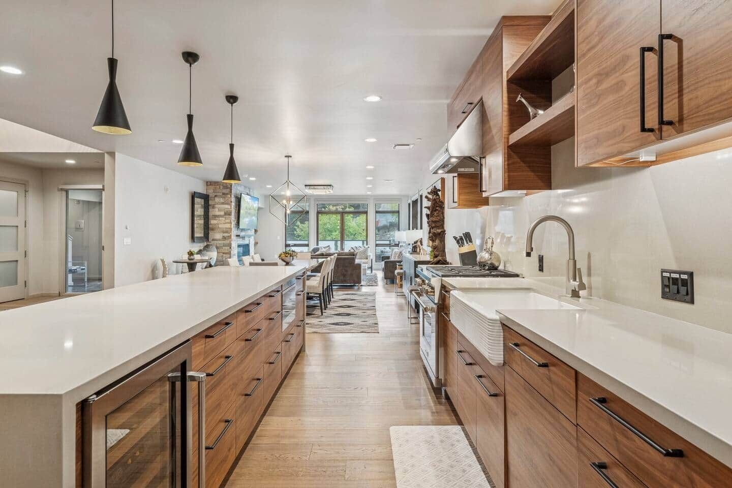 冰箱、微波炉、烤箱、炉灶