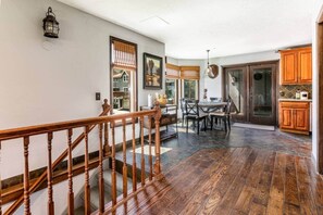 Dining - Cozy Old Town Retreat • Near Main Street & PCMR (Park City)