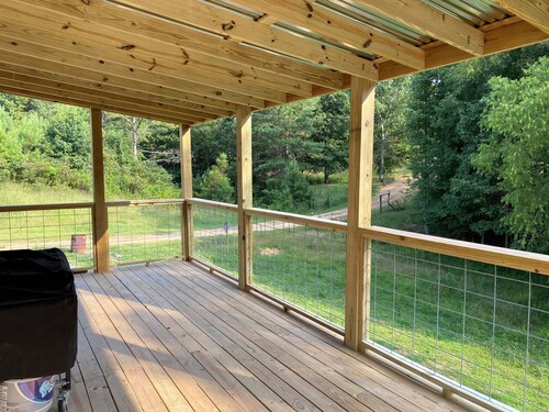 Peaceful Farmhouse Getaway with Deck, Fire-Table, and WiFi near Birmingham