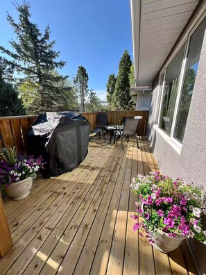 Outdoor dining - Your Home away from Home. (Lethbridge)