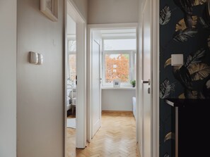 Interior - Old Town Apt with City Views (Warszawa)