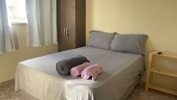 1 bedroom, WiFi, bed sheets