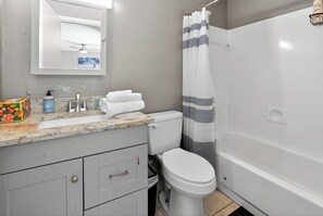 مجففات شعر، مناشف، صابون، شامبو