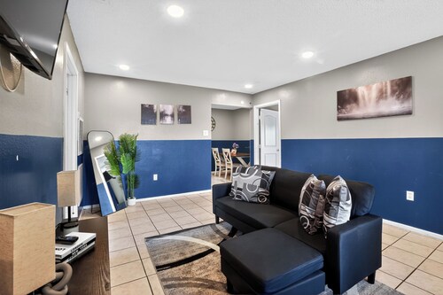 Cozy Home, Near BatonRouge General Hospital, Museum & LSU!