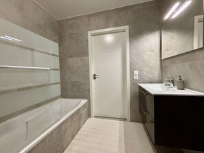 Bathroom - Alpine Duplex in Châtel - Close to the center (CHATEL)