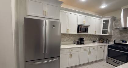 Cozy 1-bedroom in a well ventilated and stylish basement.