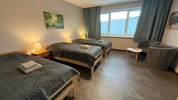 2 bedrooms, WiFi, bed sheets