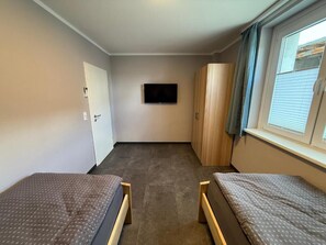 2 bedrooms, WiFi, bed sheets - Monteurzimmer Goslar - relaxation and tranquillity (Goslar)