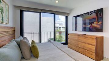 4 quartos, ferros/tábuas de passar roupa, Wi-Fi, roupa de cama