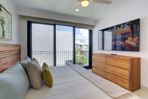 4 室のベッドルーム、アイロン / アイロン台、WiFi、ベッドシーツ