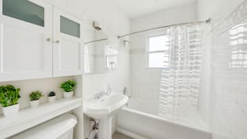 Luxury House | Bathroom