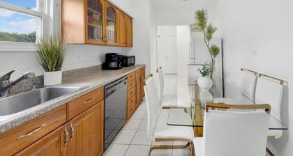 Spacious 3BR Luxe Escape near NYC