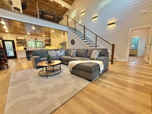 Smart-TV, Kamin, Videospiele