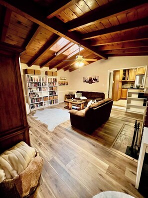 Smart TV, fireplace, video games, DVD player