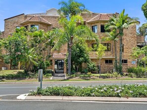 Exterior - Exclusive Blue Lagoon Villa with private pool (Noosa Heads)