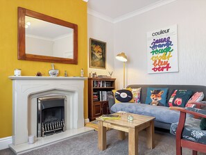 TV - Bold Venture Cottage (Skipton)