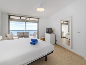 2 bedrooms, desk, Internet - Punta del Sol by Interhome (La Matanza de Acentejo)