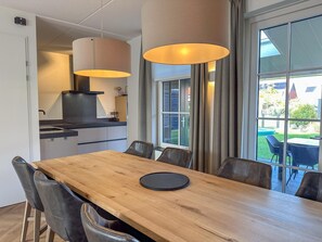 Dining - Luxury detached wellness villa near the sea (Colijnsplaat)