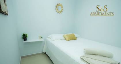 S&S APARTMENT #1 .3 MTS FROM FERRY