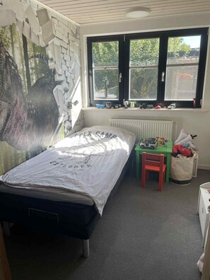 4 bedrooms, iron/ironing board, free WiFi - Cozy holiday home on North Funen (Skamby)