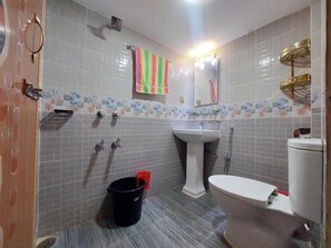 Free toiletries, towels, soap, shampoo - Wonder Hill Eco Resort Sreemangal (Kamalganj)