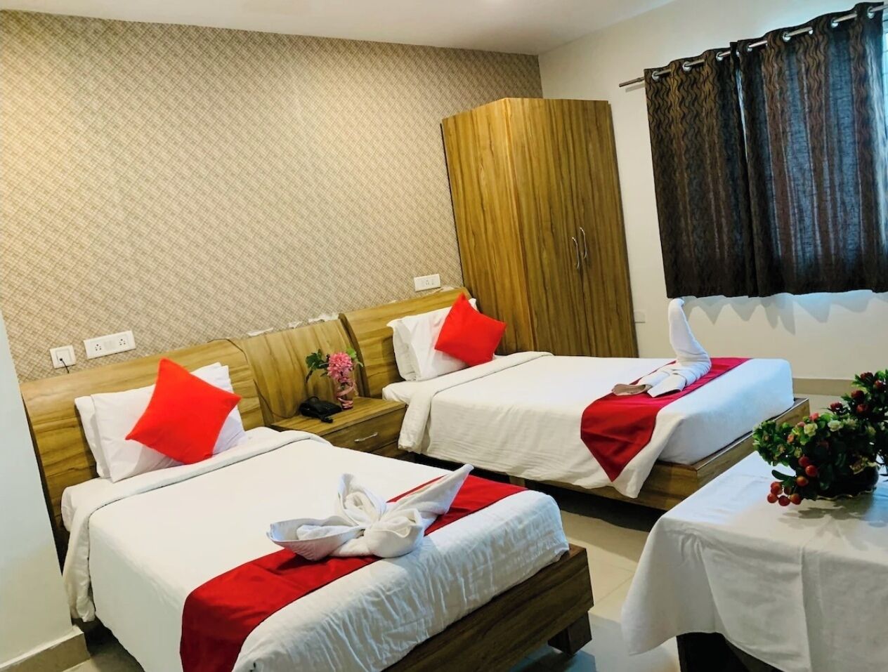 In-room safe, desk, laptop workspace, soundproofing