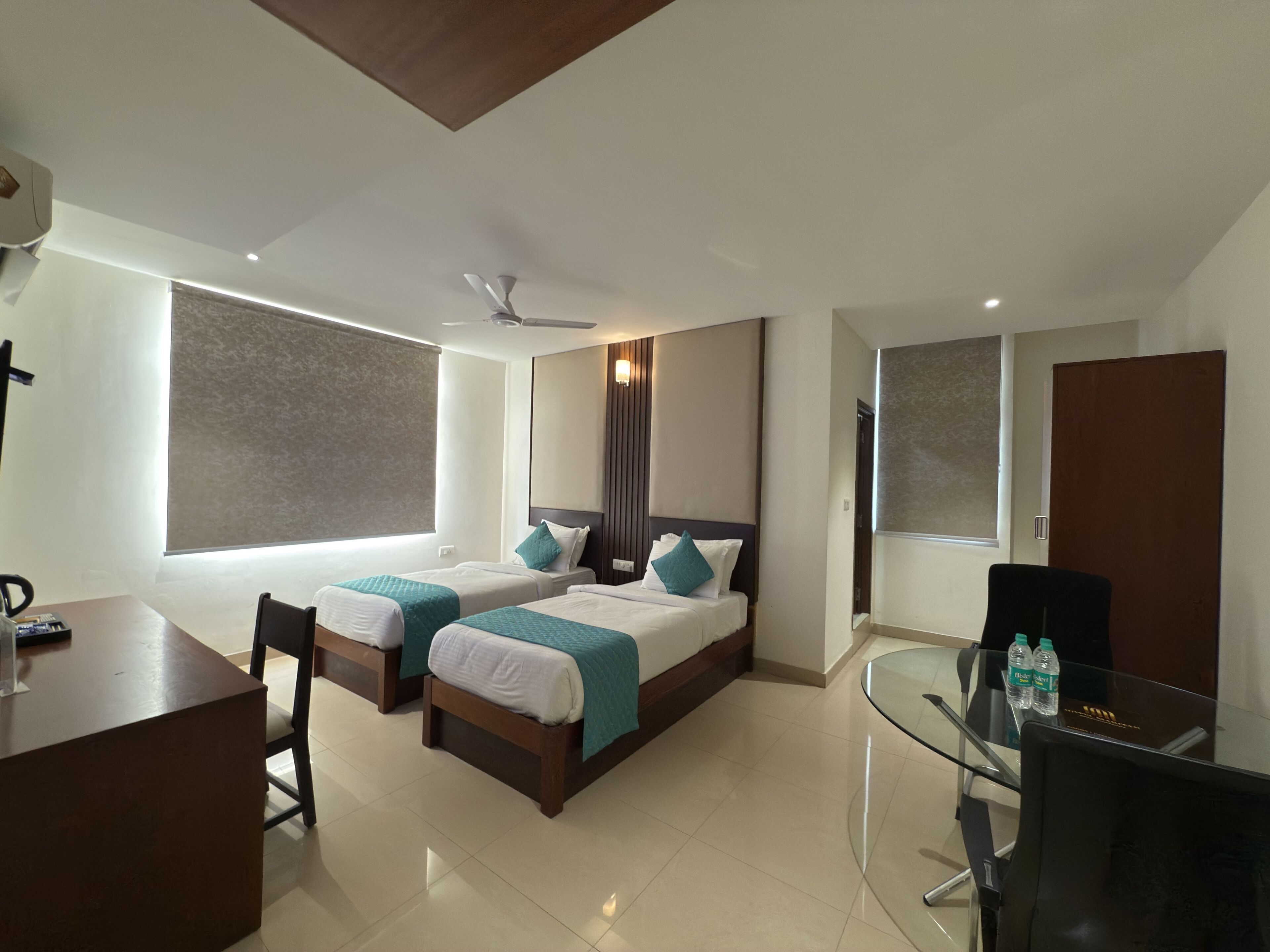 Business Twin Room, City View | In-room safe, desk, laptop workspace, blackout curtains