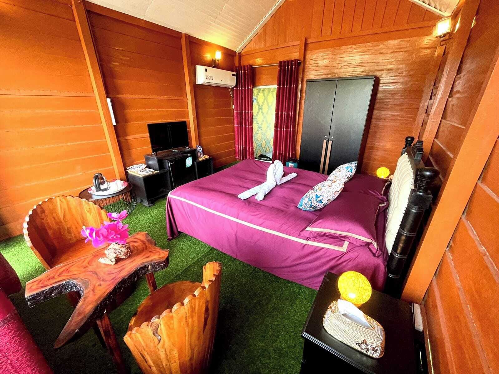 Deluxe Double Room, Balcony, Garden View | Free WiFi