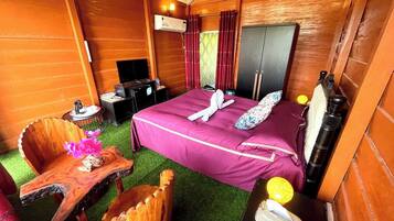 Deluxe Double Room, Balcony, Garden View | Free WiFi