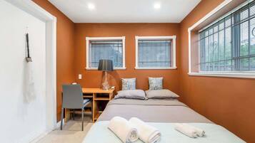 3 Schlafzimmer, Bügeleisen/Bügelbrett, WLAN, Bettwäsche