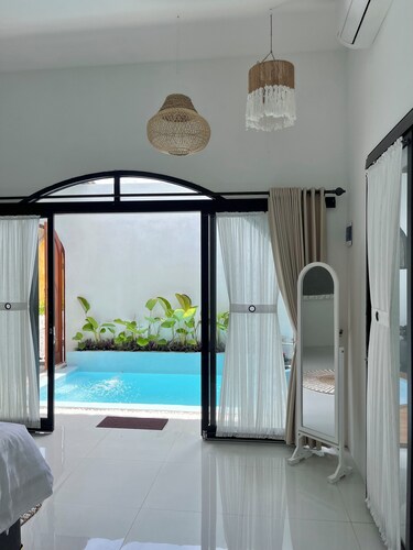 Villa Bale Tentrem Pamungkas